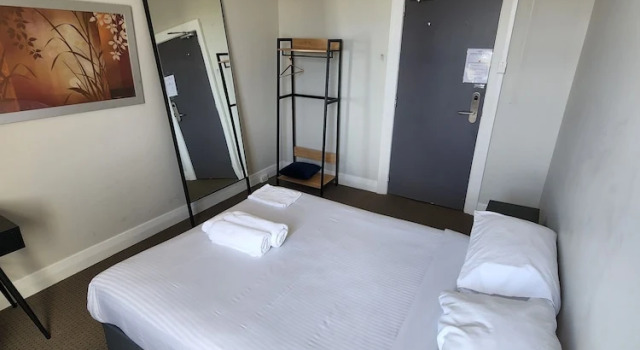 Номер Standard The Young Street Hotel