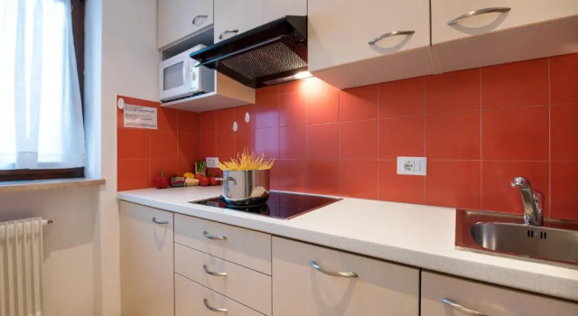 Апартаменты La Tambra - Residence - Central with Restaurant