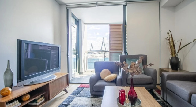 C16 Darling Harbour 2 BDR APT