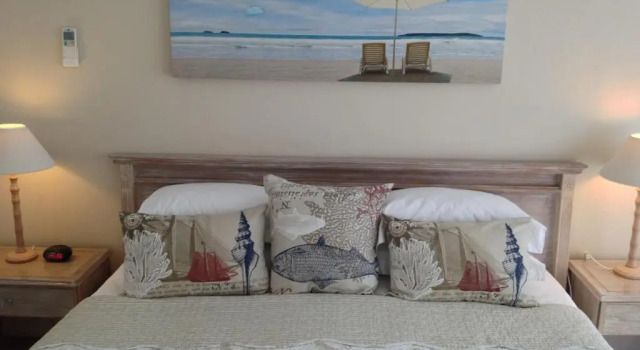 Апартаменты Seashelles Self-catering Apartment