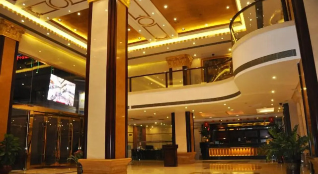 Golden Island Holiday Hotel Foshan, Varaa Hotelli Hotellit Guangdong aamiaisella, Aamiainen