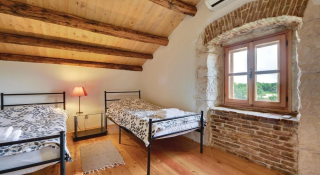 Beautiful Home in Banjole With Wifi and 3 Bedrooms, Забронировать Отель Отели Баньоле 3 звезды, 3*