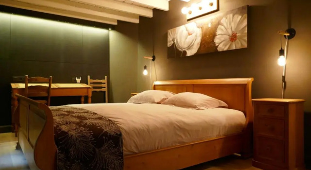 Au Coquelicot : Gite Cosy Pour 8 Pers. Avec Jardin, Rezervovat Hotel Ath Hainaut