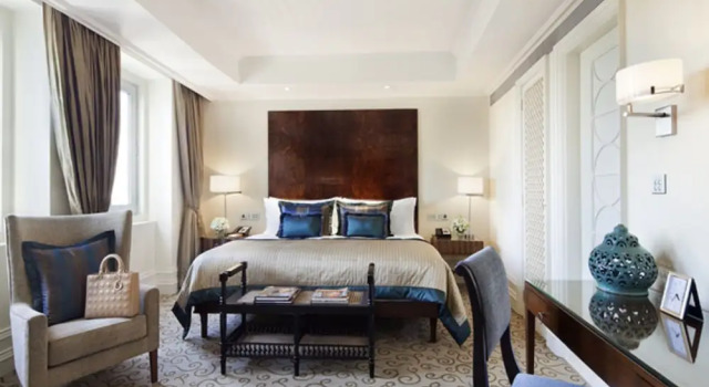 Двухместный люкс Luxury c 1 комнатой с видом на город The Taj Mahal Palace, Mumbai