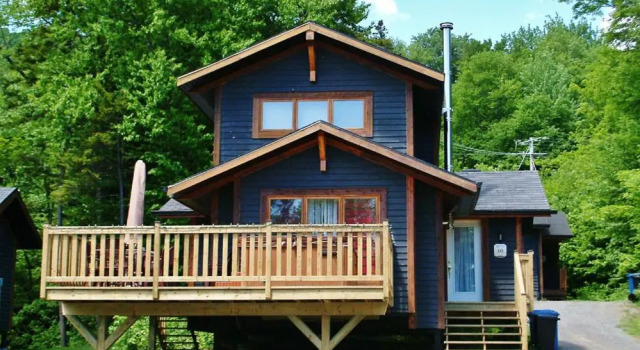 Chalets Alpins - 10 Chemin Blanc, Rezervovat Chata Stoneham-et-Tewkesbury Quebec