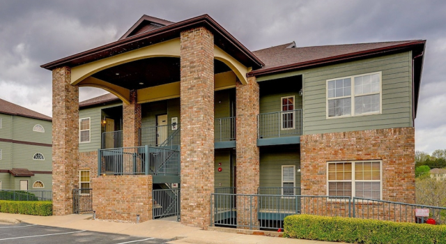 Апартаменты с 2 комнатами Relax Poolside! Golfers Oasis in Branson West