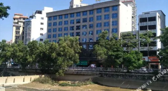 Jinxing Hotel (Yihua International Plaza), Забронировать Отель Юньфу Гуандун