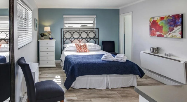 May-Dee Suites