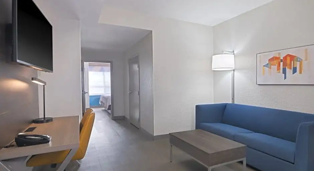 Люкс Holiday Inn Express & Suites Lakeland North I-4 by IHG
