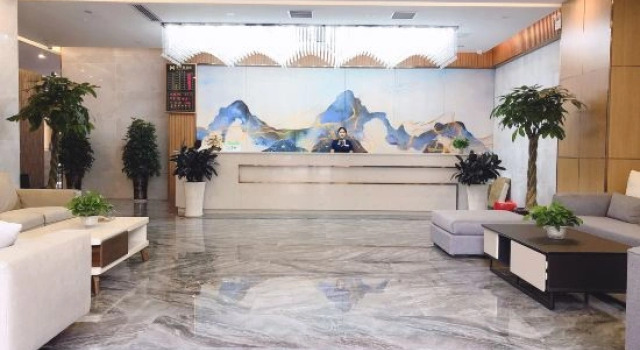 Xi'erman Hotel, Rezerwuj Hotel Hotele w Guizhou z parkingiem, Parking
