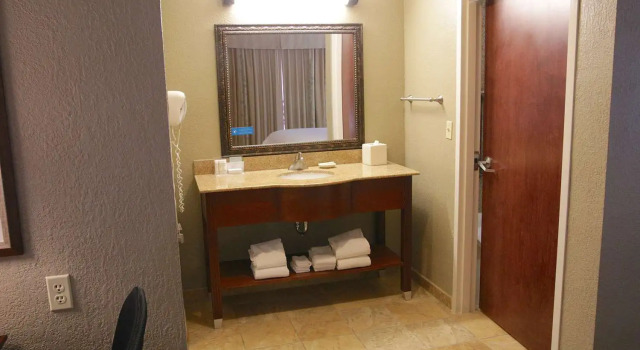 Студия Hampton Inn & Suites McComb