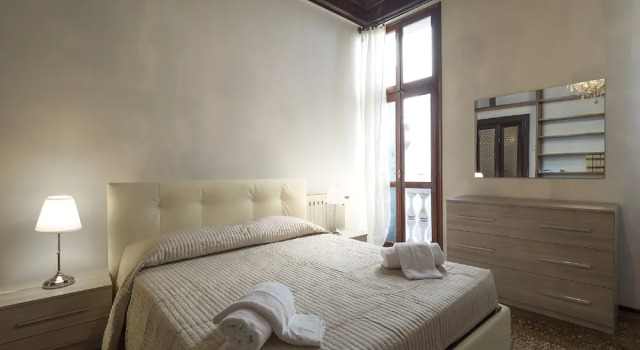 San Marco Schiavoni apartments, Забронировать Апартаменты/квартира Апартаменты Венеции, рядом с Церковь Святого Георгия Великого, Апартаменты/квартира