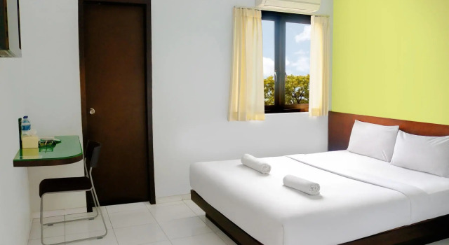 Двухместный номер Standard LeGreen Suite Ratulangi