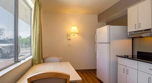 Номер Deluxe Motel 6-Pueblo, CO - I-25