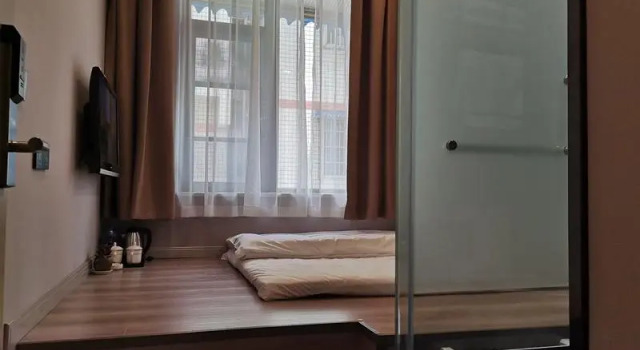 Jun Hotel Sichuan Shiling Town Chengdu Univerysity, Prenota Hotel Chengdu Sichuan
