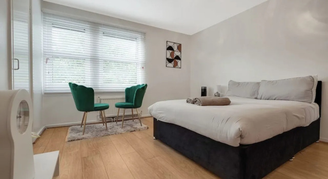 Апартаменты London - Flat - Garden Access - Sleeps 3 - Parking