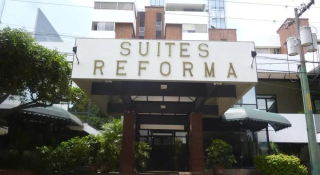 Apart-Hotel Suites Reforma, Забронировать Отель Зона 10 , рядом с Торговый центр Plaza Fontabella