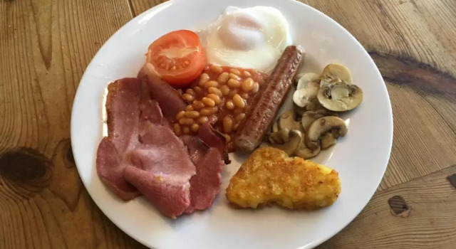 Millbrook B&B, Varaa Bed and Breakfast Hotellit Merseyside aamiaisella, Aamiainen