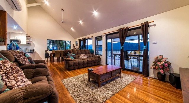 Shute Thru, Rezerwuj Hotel Shute Harbour Whitsundays
