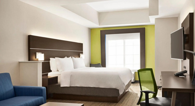 Holiday Inn Express Hotel & Suites Durant, an IHG Hotel, Buchen Sie Hotel Durant Texoma