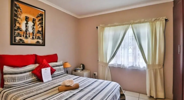 Asante Sana Guesthouse, Забронировать Отель Отели Аманцимтоти 3 звезды, 3*