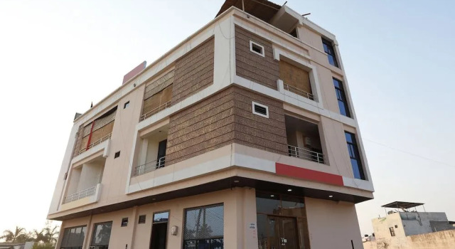 OYO 11553 Hotel Dhola Maru Residency, Забронировать Отель Отели штата Раджастхана с парковкой, Парковка