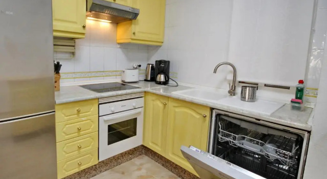 Cozy Townhouse With Ocean Views in Costa Adeje, Book Hotel Hotels in Tenerife with Parking, Parking