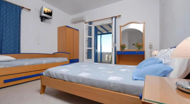 Crystal Naxos 1 Studios at Mikri Vigla
