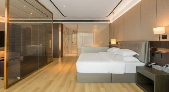 Люкс Deluxe Motel 6-Dallas, TX - Forest Lane