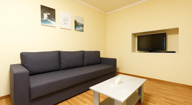 MaksRealti24 on Demyan Bedny Street 17 building 1, Boek Appartement Moskou Rusland