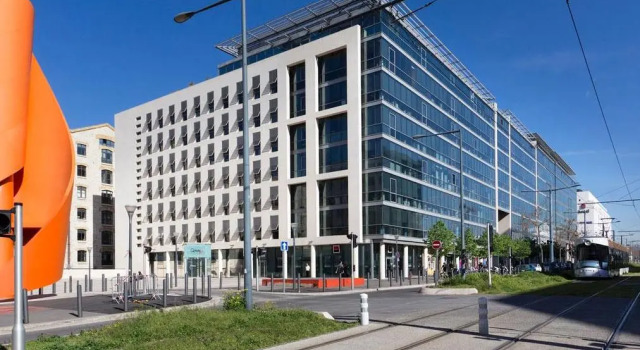 Семейный люкс Novotel Suites Marseille Centre Euromed