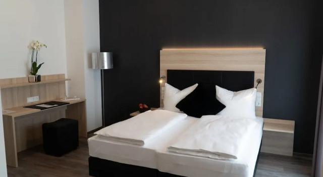 Двухместный номер Standard с балконом Hotel Schlafplatz
