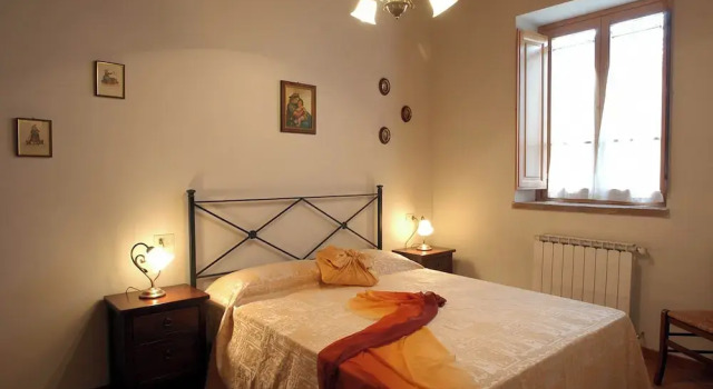 Comiti Farmhouse - Apt. Sanzio, Забронировать Дом для отпуска Отели в центре Монтайоне, в центре