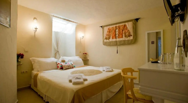 Двухместный номер Standard Цокольный этаж Alaçatı Sultan Konak Butik Otel ℳℛ Luxury Concept