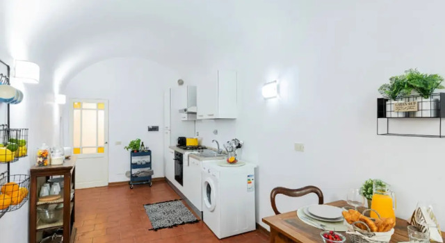 Апартаменты Historic Apt - Wifi - Ac - Top Location - Walk Everywhere