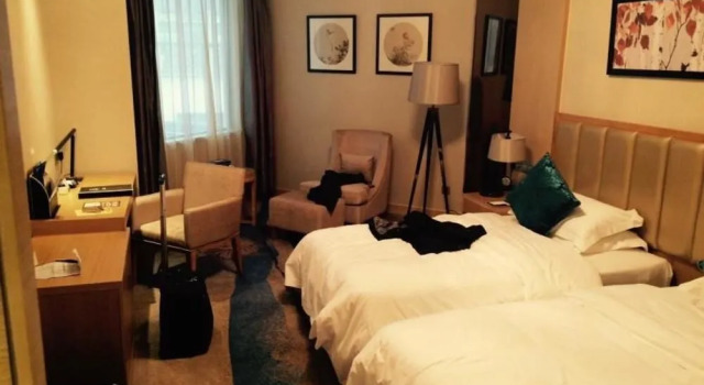 Xinxing Century Hotel, Prenota Hotel Hotel a Leshan con parcheggio, Parcheggio
