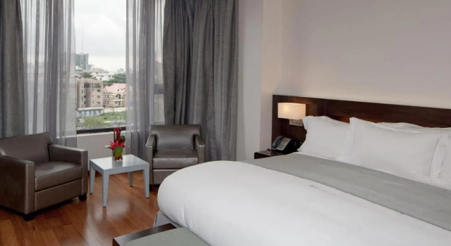 Eko Hotel Signature, Забронировать Отель Victoria Island , рядом с Red Door Gallery