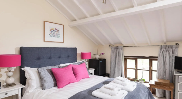 SummerHouse Bed & Breakfast, Забронировать Отель Отели Англии с бассейном, Бассейн