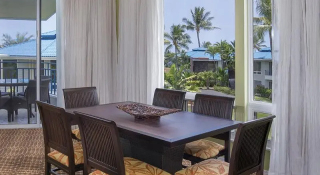 Люкс с 2 комнатами с балконом Holua Resort
