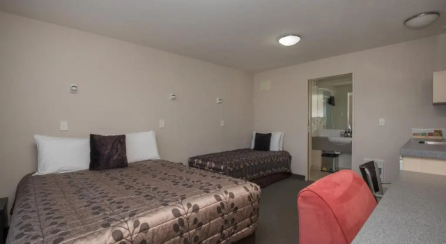 Трёхместная студия Bella Vista Motel Fox Glacier