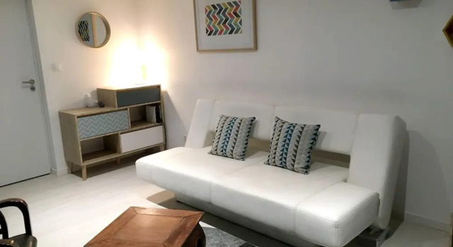 Apartment With 2 Bedrooms in Alleins, With Pool Access, Enclosed Garden and Wifi - 50 km From the Beach, Забронировать Апартаменты/квартира Альэн Буш-дю-Рон