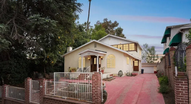 Russell House Near Hollywood & Griffith Park 3 Bedroom Home, 预订 酒店 好莱坞 洛杉矶