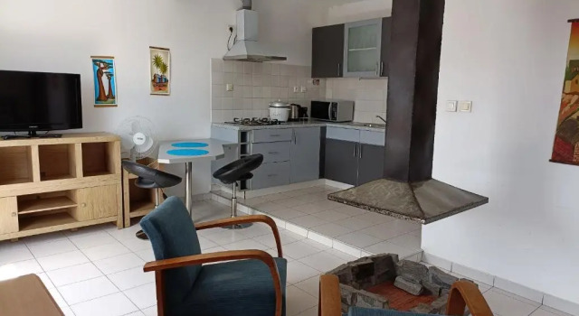 Студия с балконом и с красивым видом из окна Aina Hôtel