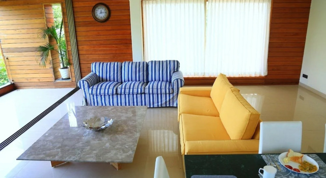The Acacia Villa - Reis Magos Sea View, Varaa Villa Hotellit Verem aamiaisella, Aamiainen
