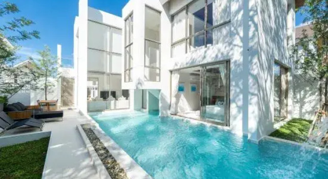 Modern Luxury Pool Villa Resort | near Bang Tao Beach | Phuket | Warm Plus