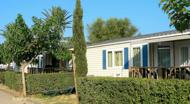 Camping Castelló Mar, Забронировать Отель Отели Кастельон-де-Ампуриас с парковкой, Парковка