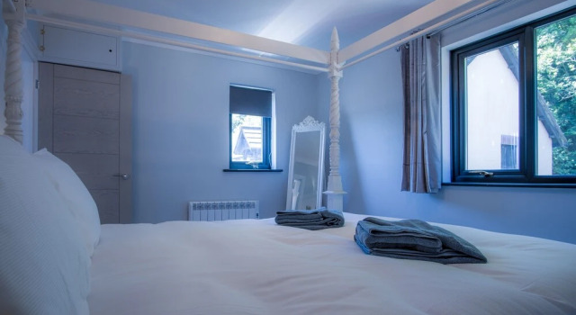 Marina View - 1 Bed Apartment - Neyland