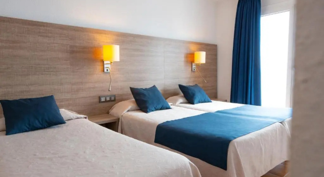 Трёхместный номер Standard с видом на море Hotel Risech