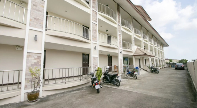 Sunee Place Hotel by OYO