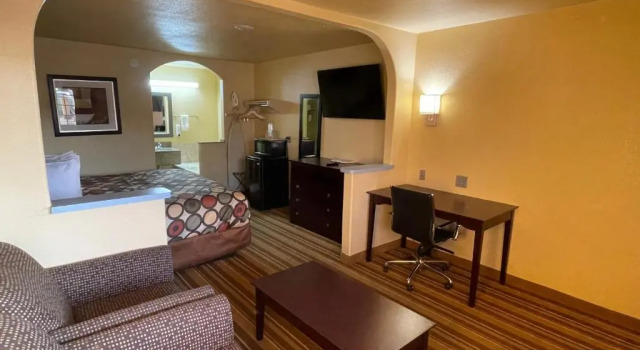 Cotulla Executive Inn